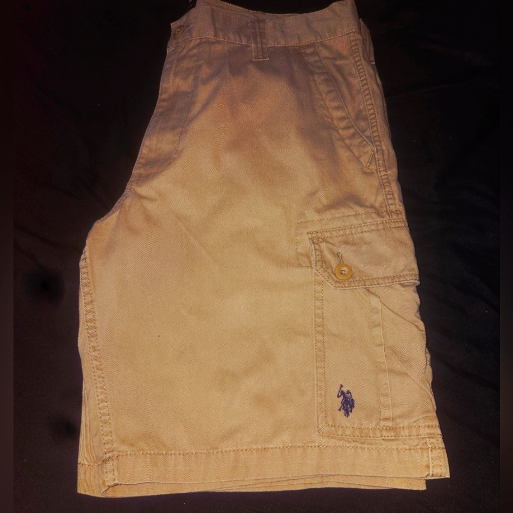 Polo by Ralph Lauren Men's Beige Cargo Shorts
